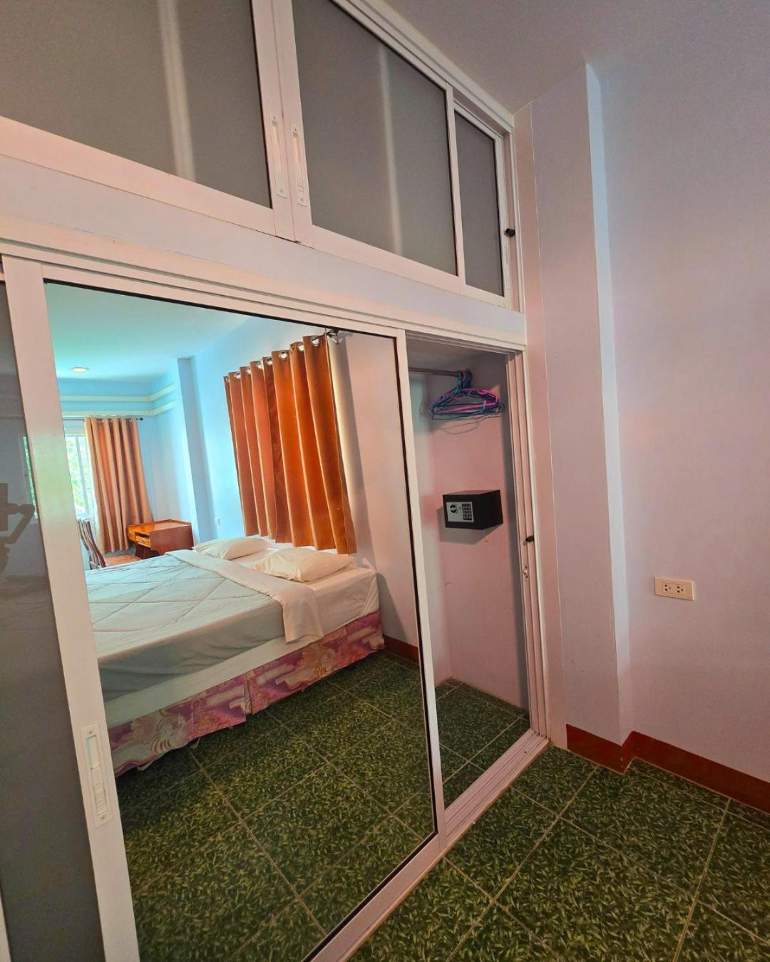 Jardin Hotel Pattaya Exterior photo